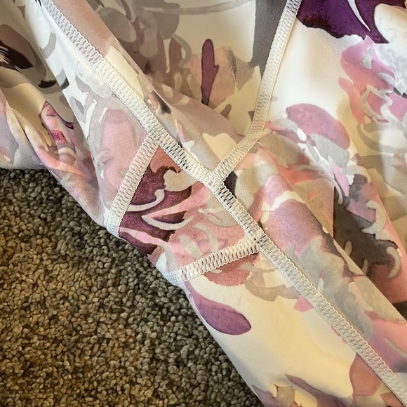 ⭐️ 4/$20 Athleta floral print leggings XS - Picture 4 of 5